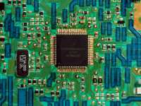 Процессор 68HC908AZ60 в приборке Citroen Berlingo