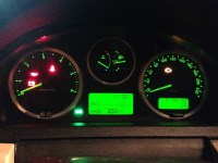 Сломалась приборная панель Лэндровер